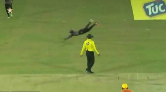 Mohammad Rizwan takes 'superman' catch in National T20 Cup