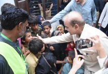 Above Hundred, Flood victims booked under terrorism charges in Sindh for protesting against Pm Sharif’s visit Above Hundred, Flood victims booked under terrorism charges in Sindh for protesting against Pm Sharif's visit