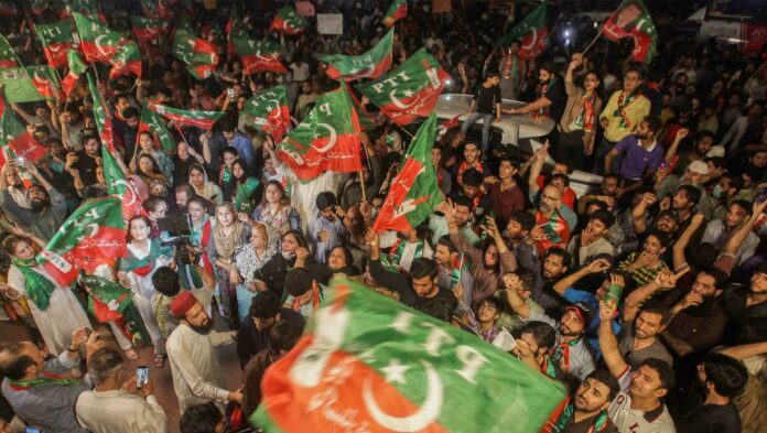 Top PTI Leaders to Advise Imran Khan to Cancel November 24 Protest